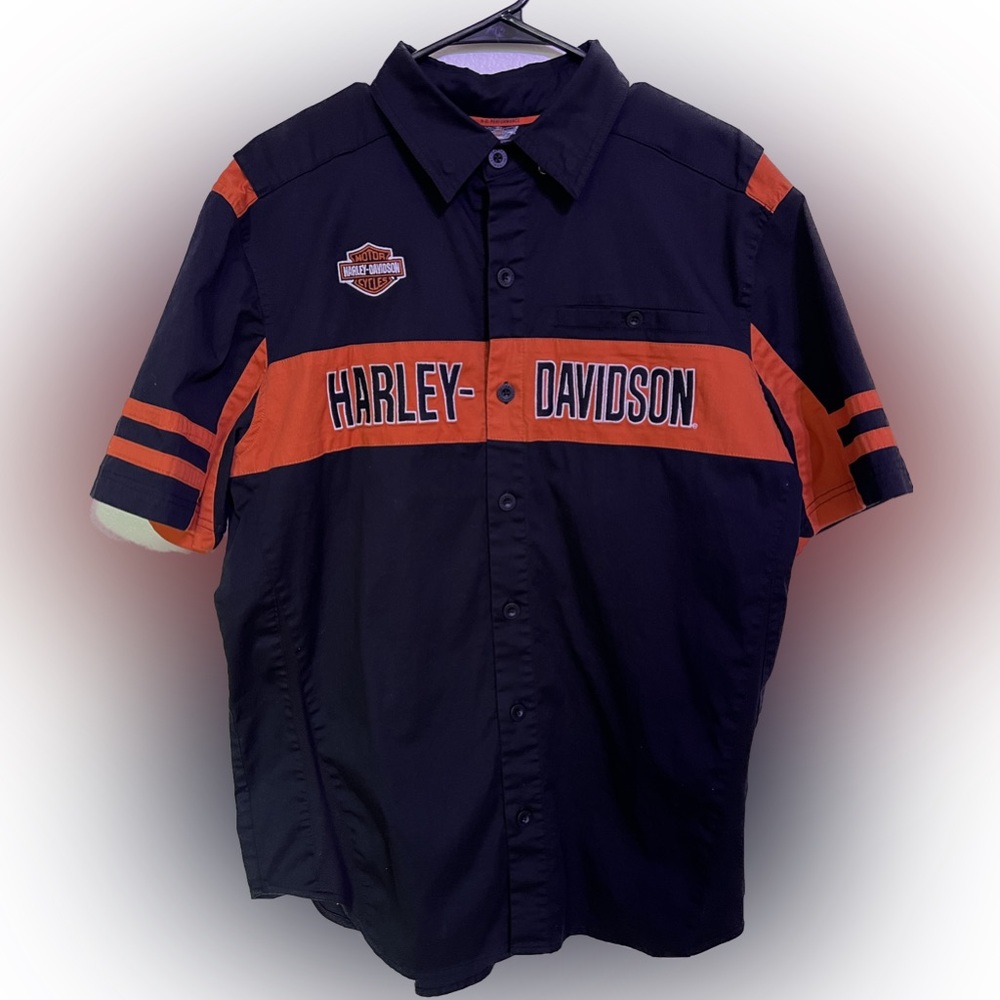 Harley Davidson Embroidered￼ Button up￼ Men’s Large Short Sleeve￼